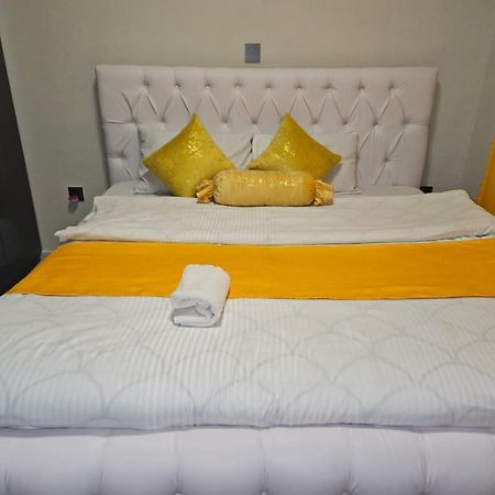 Royalty Cubes-Jkia Hotel ไนโรบี ภายนอก รูปภาพ
